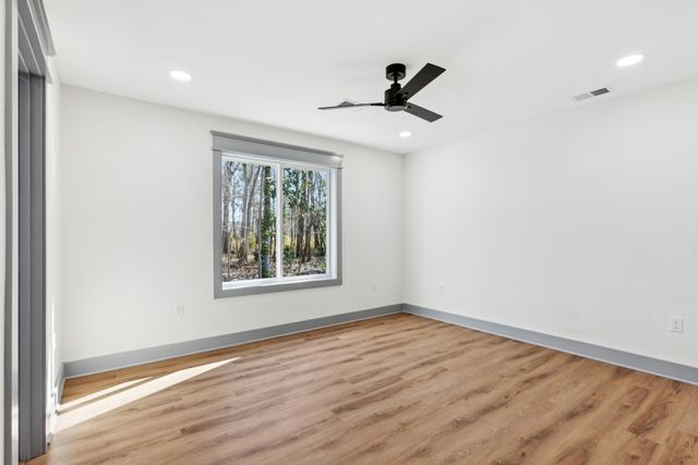 1011 Golf Course Parkway, Moncks Corner, SC 29461