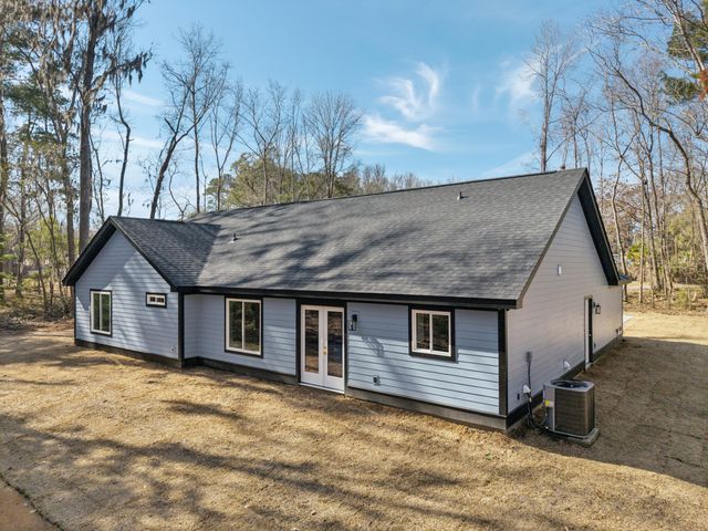 1011 Golf Course Parkway, Moncks Corner, SC 29461