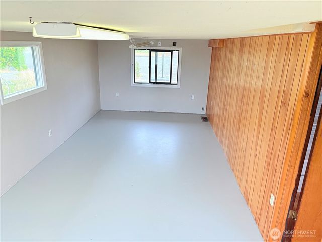 135 W Forest, Port Angeles, WA 98362