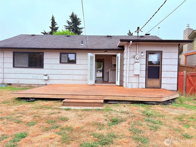 135 W Forest, Port Angeles, WA 98362