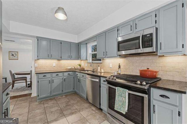 10445 Summer Creek Drive, Alpharetta, GA 30022