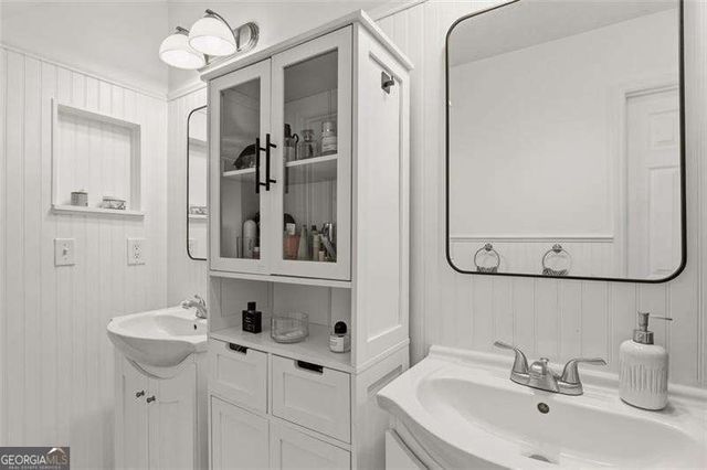 10445 Summer Creek Drive, Alpharetta, GA 30022