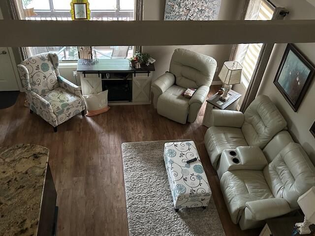 142 Natures Way, Hollister, MO 65672