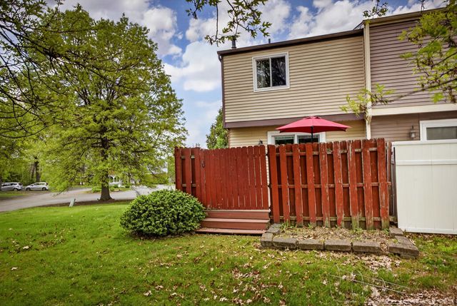 400 Redrome Circle E, Bridgeville, PA 15017
