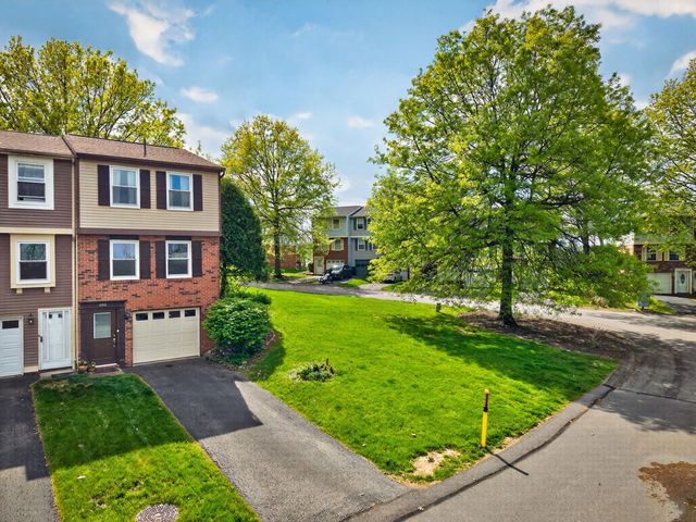400 Redrome Circle E, Bridgeville, PA 15017