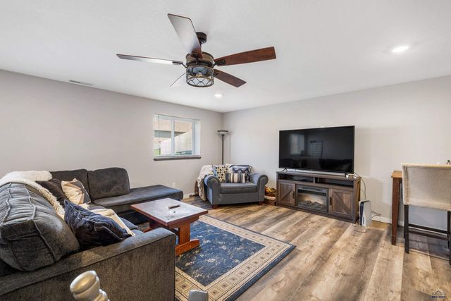 4355 VINECLIFF DR, Rapid City, SD 57703