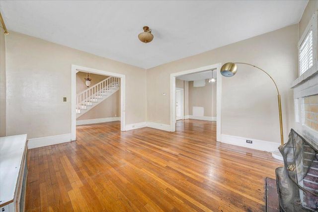 1002 Howbert AVE SW, Roanoke, VA 24015