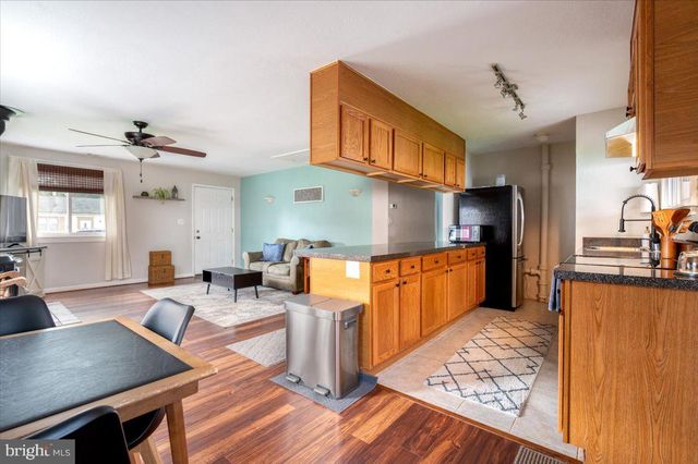 1402 ISTED RD, Glen Burnie, MD 21060