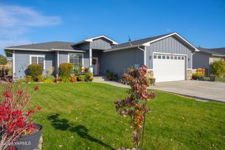 8019 Vialago Pky, Zillah, WA 98953