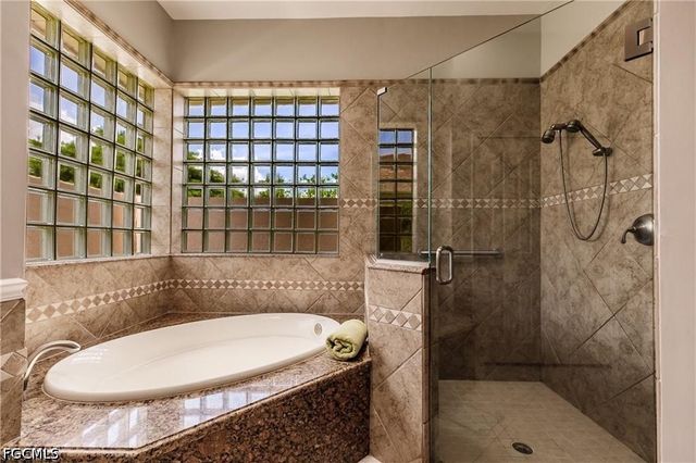 9811 Ensign CT, Fort Myers, FL 33919