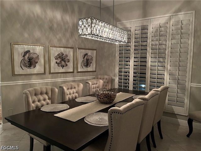 9811 Ensign CT, Fort Myers, FL 33919