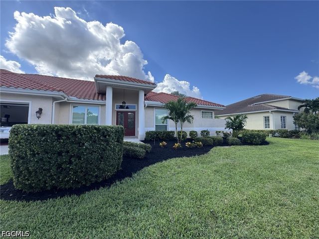 9811 Ensign CT, Fort Myers, FL 33919