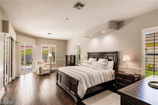 9811 Ensign CT, Fort Myers, FL 33919