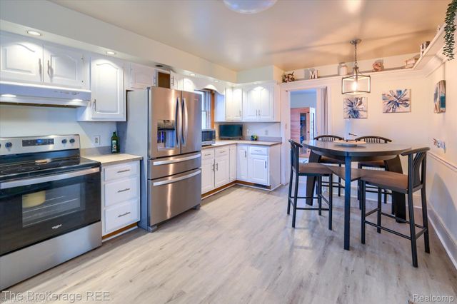 203 Sawyer Street, Grand Blanc, MI 48439