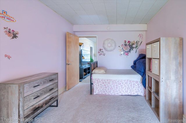 203 Sawyer Street, Grand Blanc, MI 48439