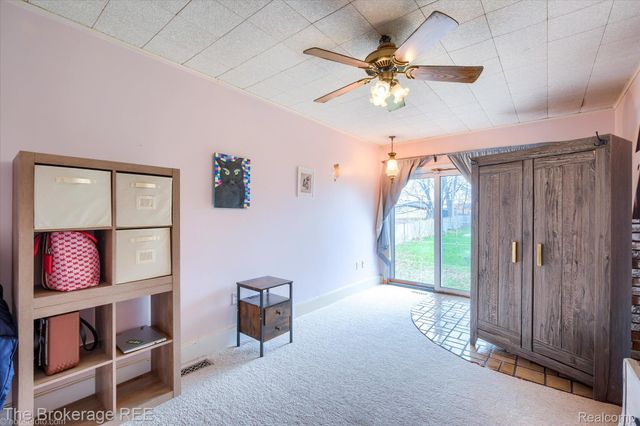 203 Sawyer Street, Grand Blanc, MI 48439