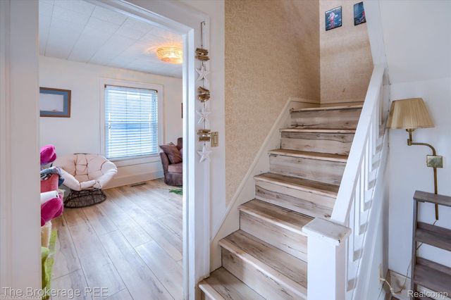 203 Sawyer Street, Grand Blanc, MI 48439