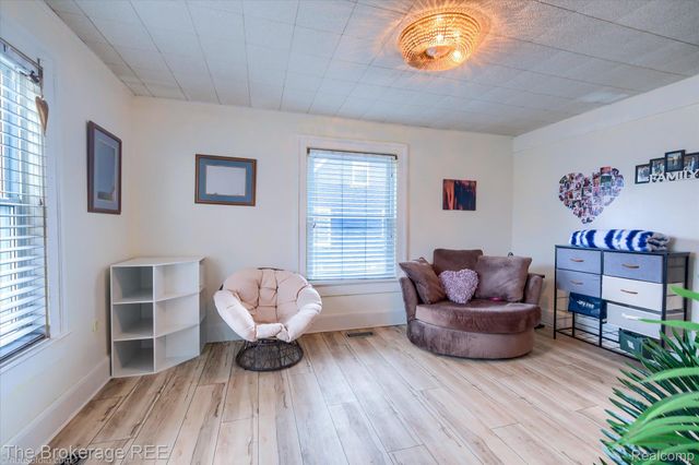 203 Sawyer Street, Grand Blanc, MI 48439