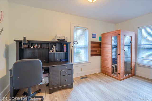 203 Sawyer Street, Grand Blanc, MI 48439