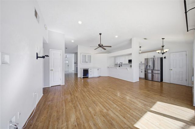 563 W SPRINGTREE WAY, Lake Mary, FL 32746