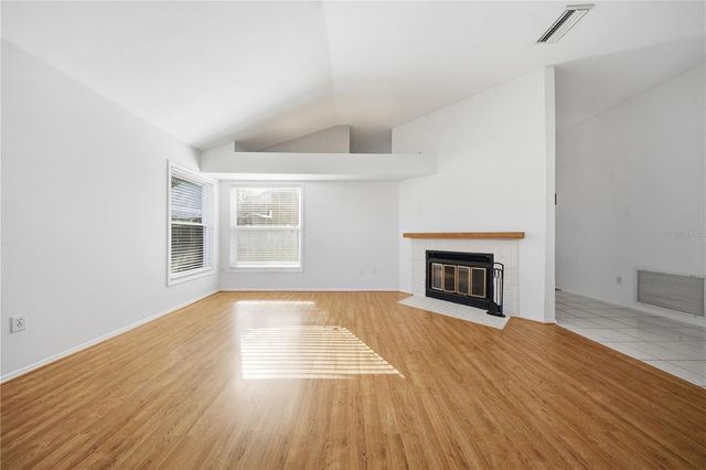 563 W SPRINGTREE WAY, Lake Mary, FL 32746