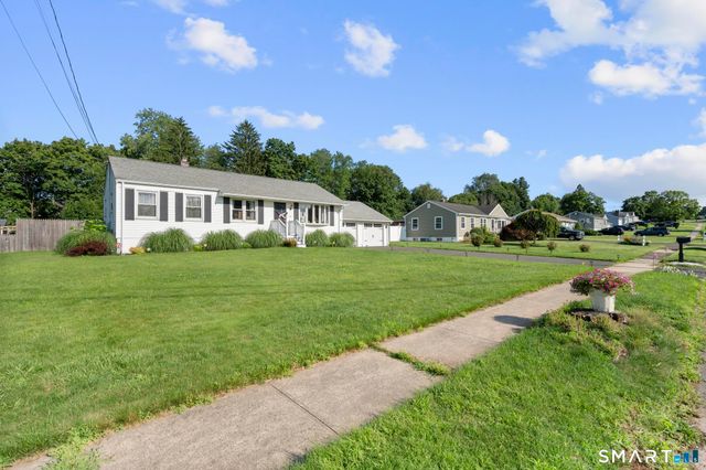 30 Pine River Road, North Haven, CT 06473