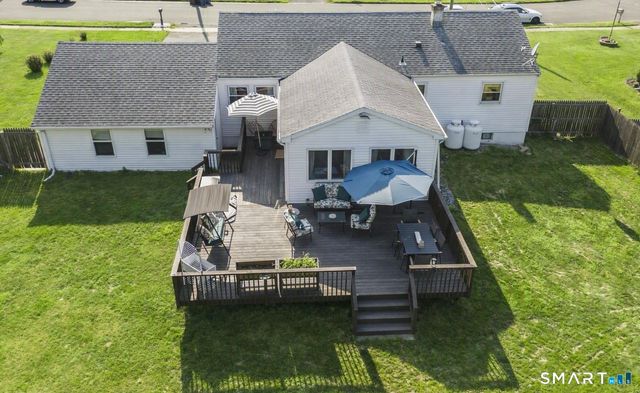30 Pine River Road, North Haven, CT 06473