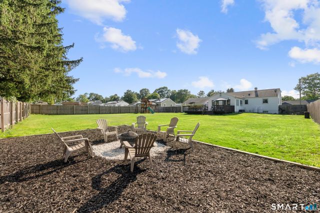 30 Pine River Road, North Haven, CT 06473