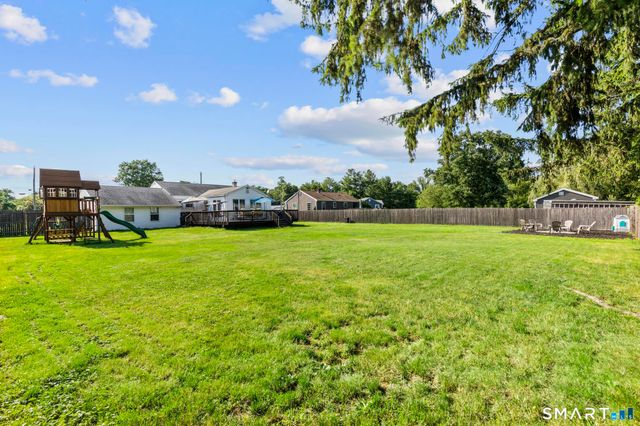 30 Pine River Road, North Haven, CT 06473