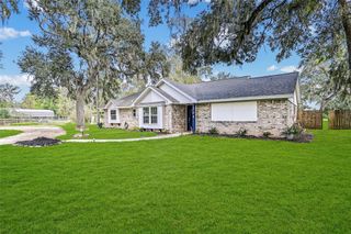 209 Buffalo Trail, Lake Jackson, TX 77566