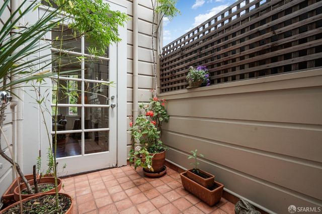 941 Lombard Street, San Francisco, CA 94133