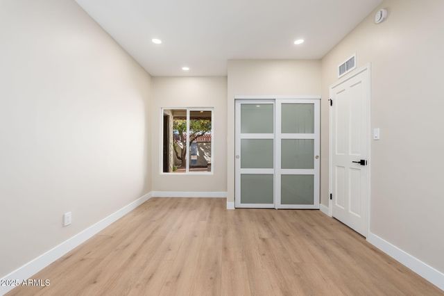 5752 N SCOTTSDALE Road, Paradise Valley, AZ 85253