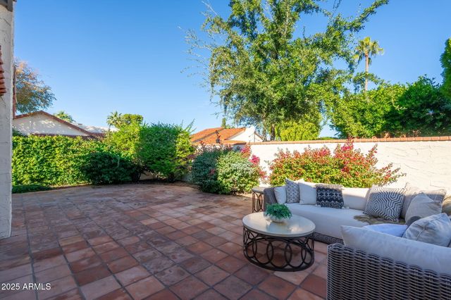 5752 N SCOTTSDALE Road, Paradise Valley, AZ 85253