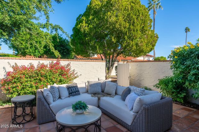 5752 N SCOTTSDALE Road, Paradise Valley, AZ 85253