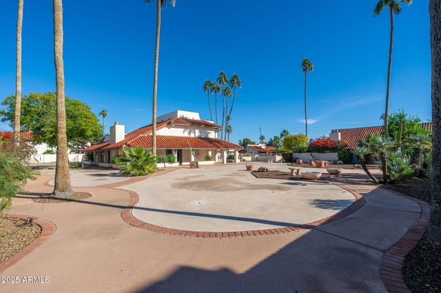 5752 N SCOTTSDALE Road, Paradise Valley, AZ 85253