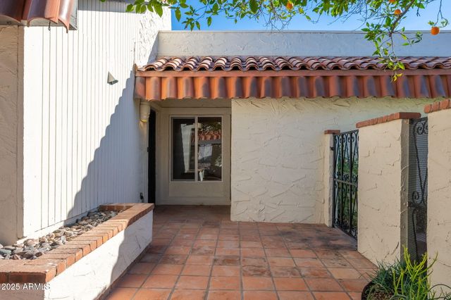 5752 N SCOTTSDALE Road, Paradise Valley, AZ 85253