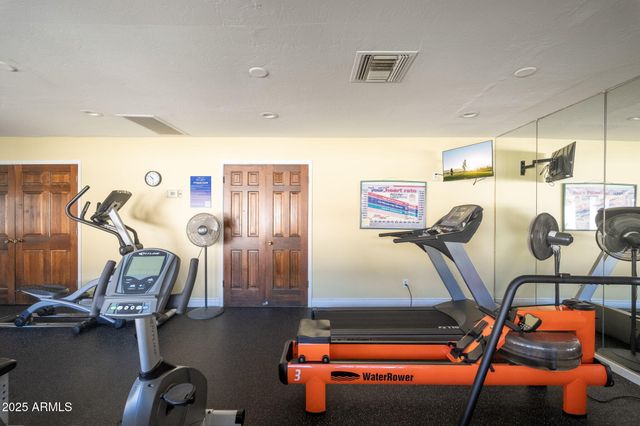 5752 N SCOTTSDALE Road, Paradise Valley, AZ 85253