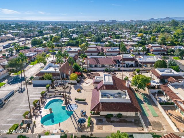 5752 N SCOTTSDALE Road, Paradise Valley, AZ 85253