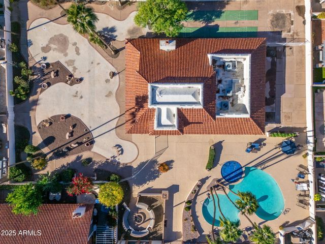 5752 N SCOTTSDALE Road, Paradise Valley, AZ 85253