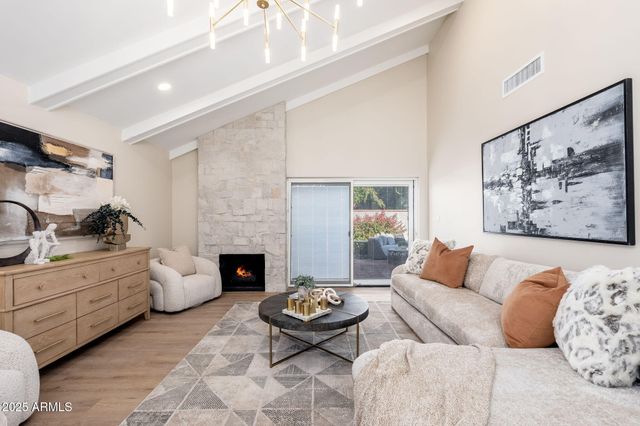 5752 N SCOTTSDALE Road, Paradise Valley, AZ 85253