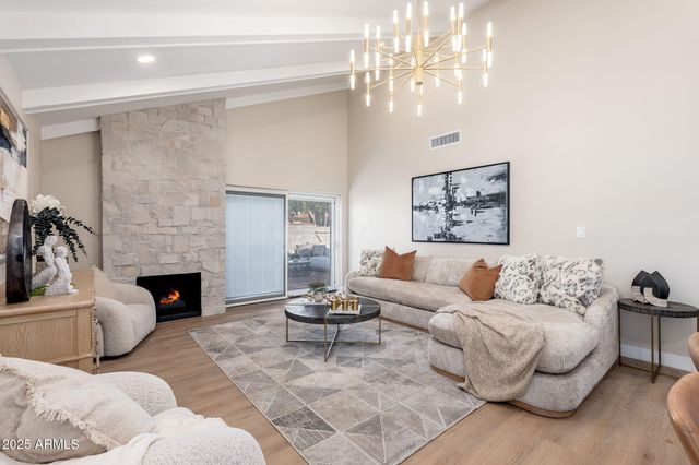 5752 N SCOTTSDALE Road, Paradise Valley, AZ 85253