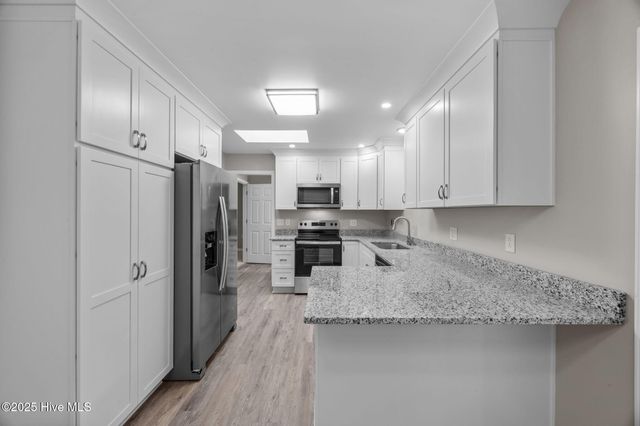 1002 Albemarle Court, New Bern, NC 28562