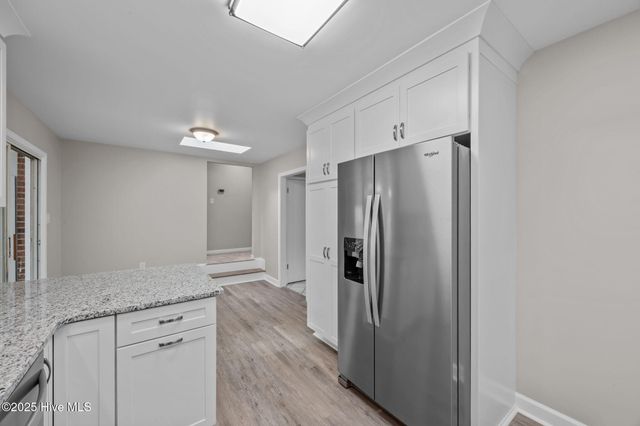 1002 Albemarle Court, New Bern, NC 28562