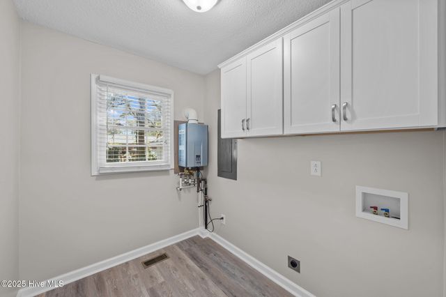 1002 Albemarle Court, New Bern, NC 28562