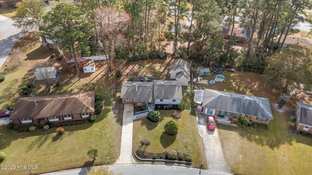 1002 Albemarle Court, New Bern, NC 28562