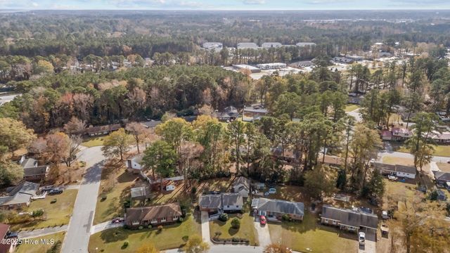 1002 Albemarle Court, New Bern, NC 28562