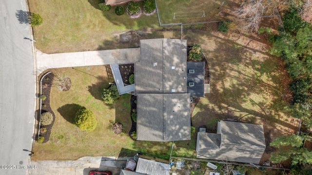 1002 Albemarle Court, New Bern, NC 28562