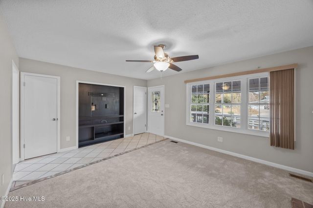 1002 Albemarle Court, New Bern, NC 28562