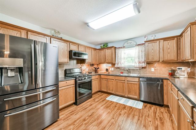 448 7th Street, Dickinson, TX 77539