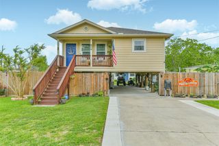 448 7th Street, Dickinson, TX 77539